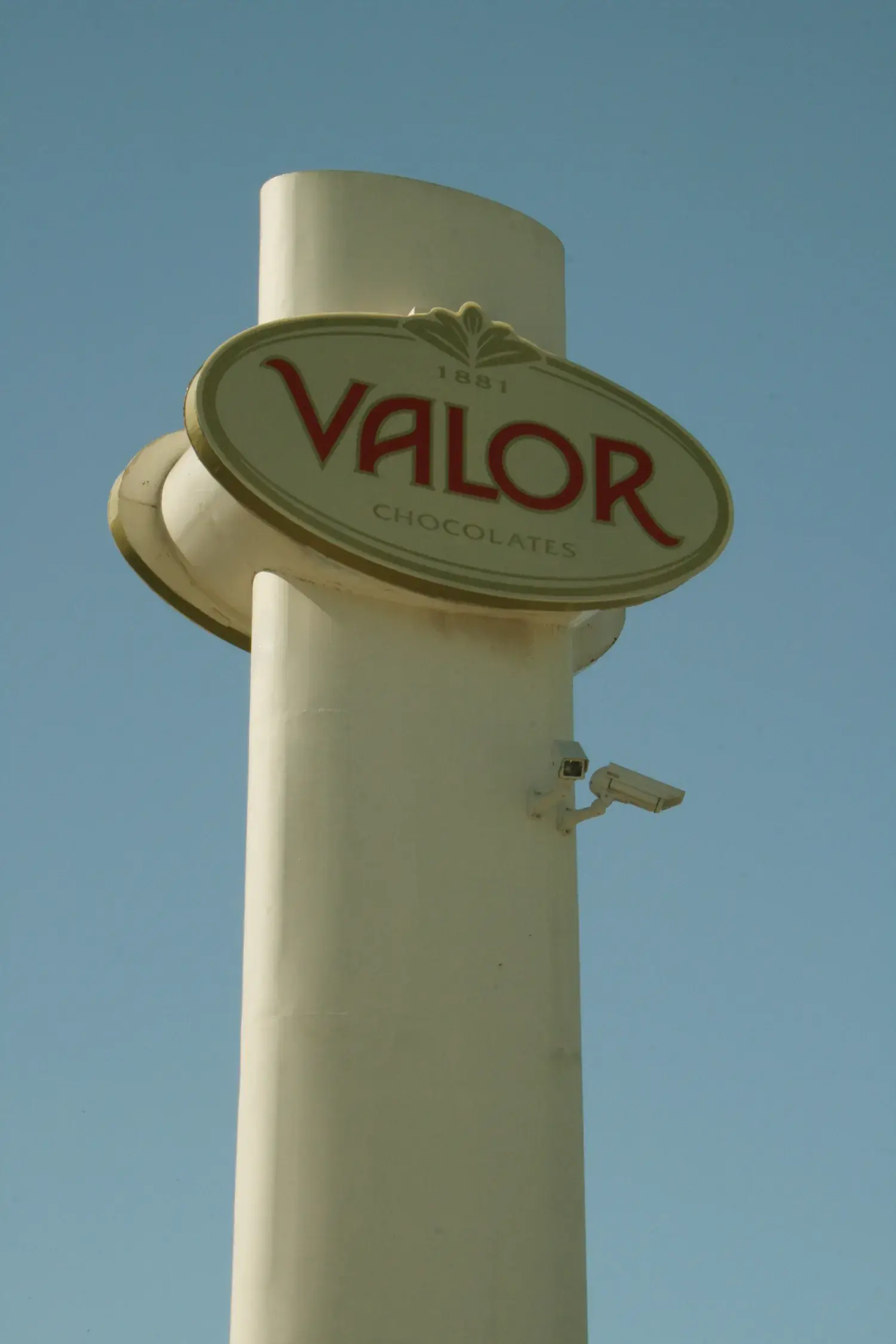 Giant Valor brand sign in Villajoyosa